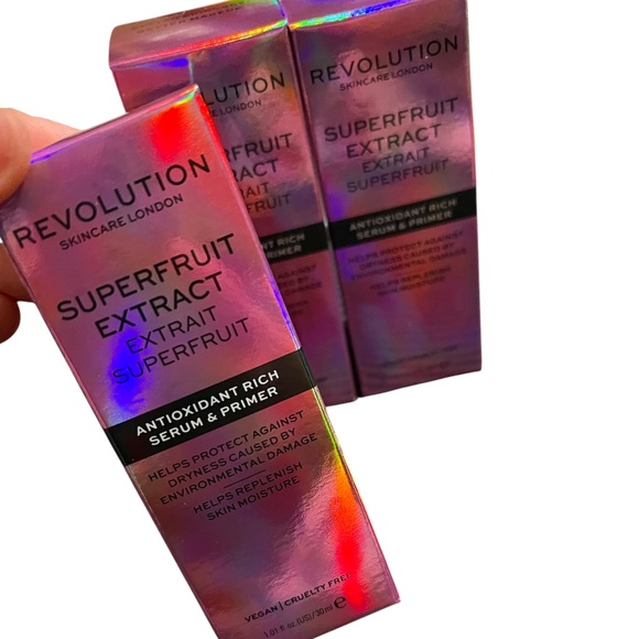 Makeup Revolution Skincare Super Fruit Extract Serum and Primer - Picture 1 of 4